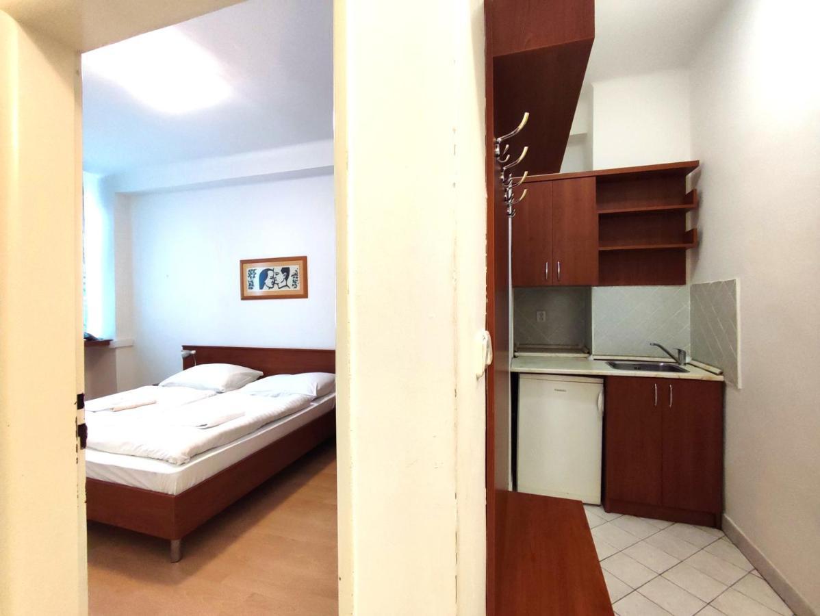Hotel Jurki Dom Bratislava Extérieur photo