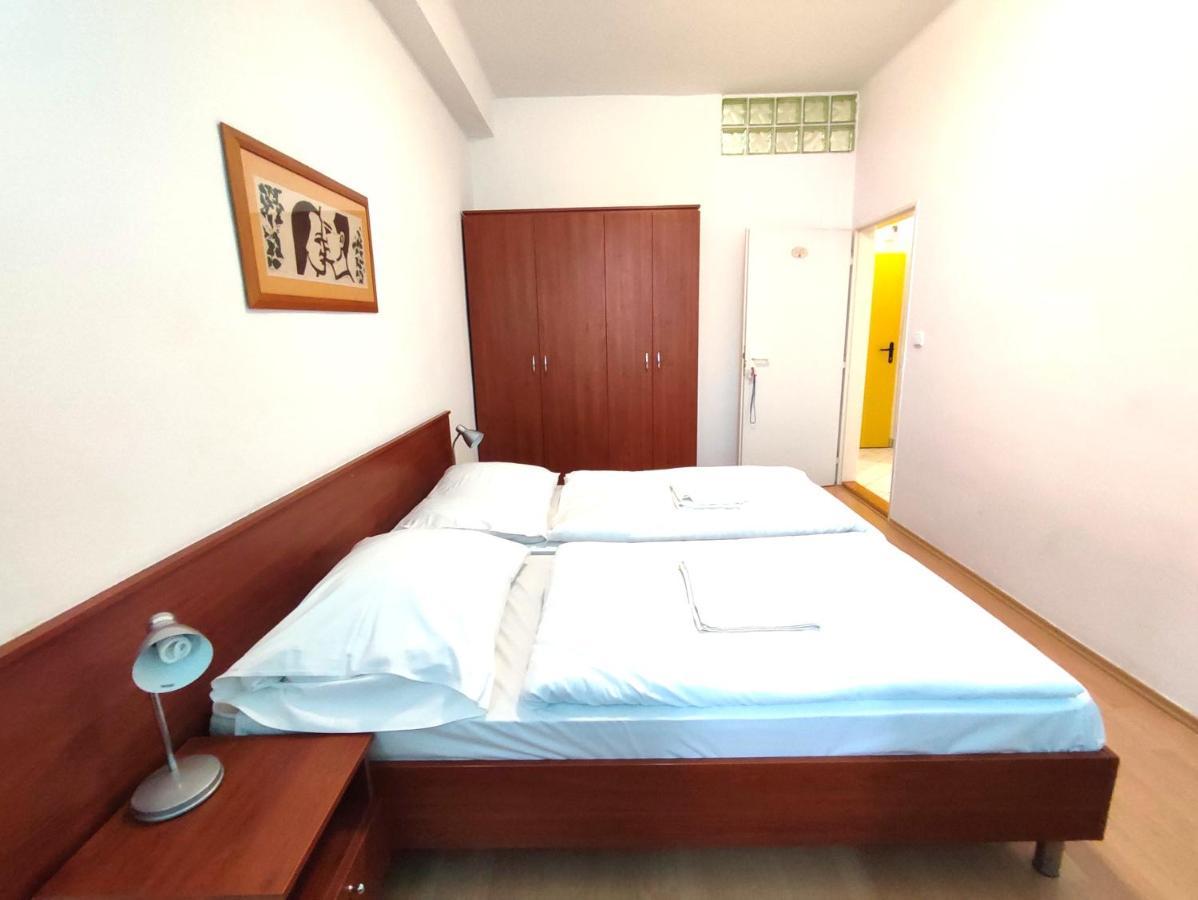 Hotel Jurki Dom Bratislava Extérieur photo