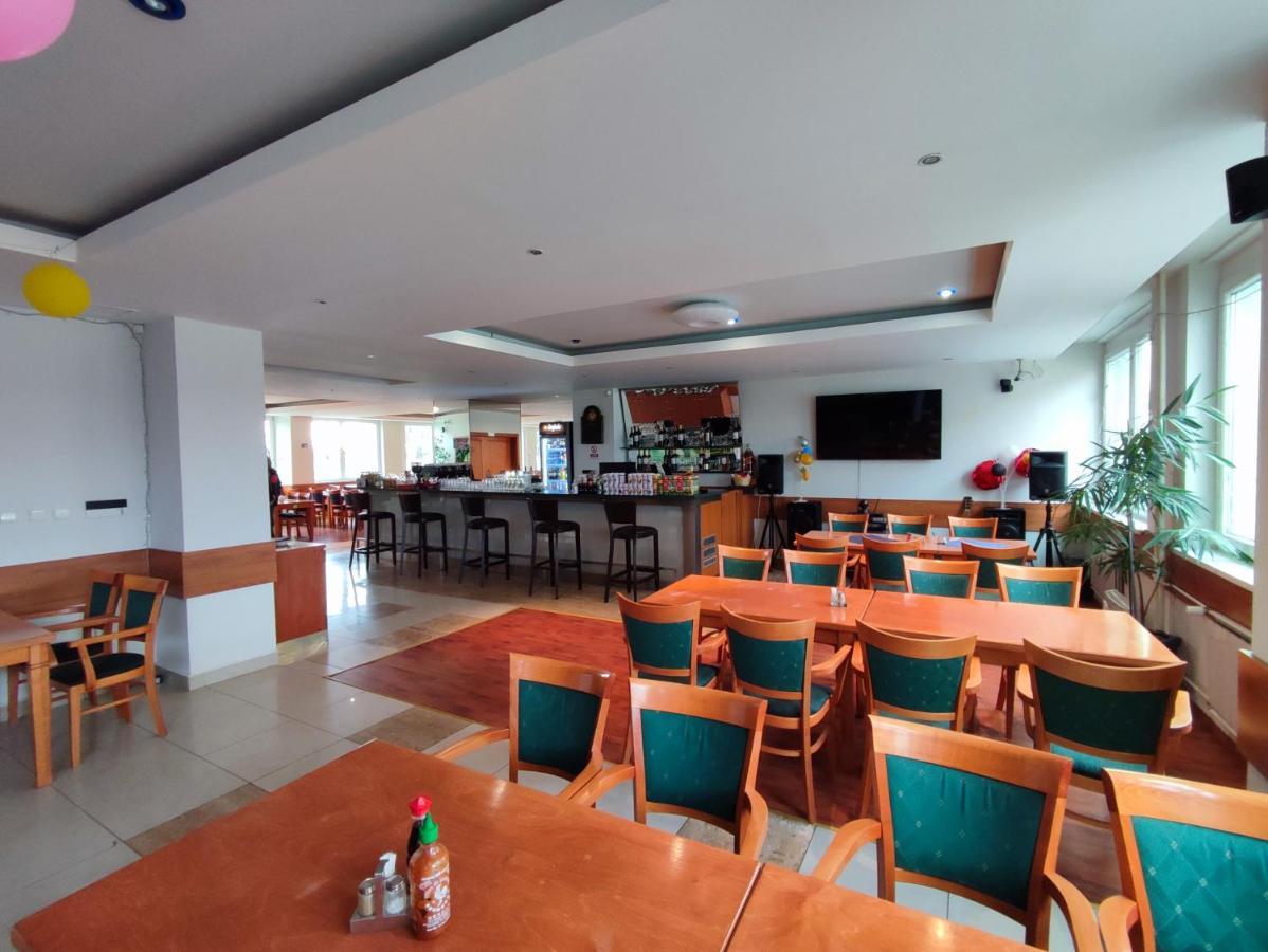 Hotel Jurki Dom Bratislava Extérieur photo