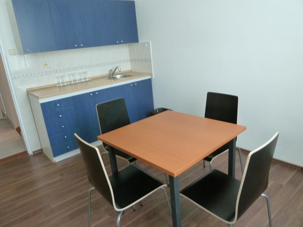 Hotel Jurki Dom Bratislava Extérieur photo