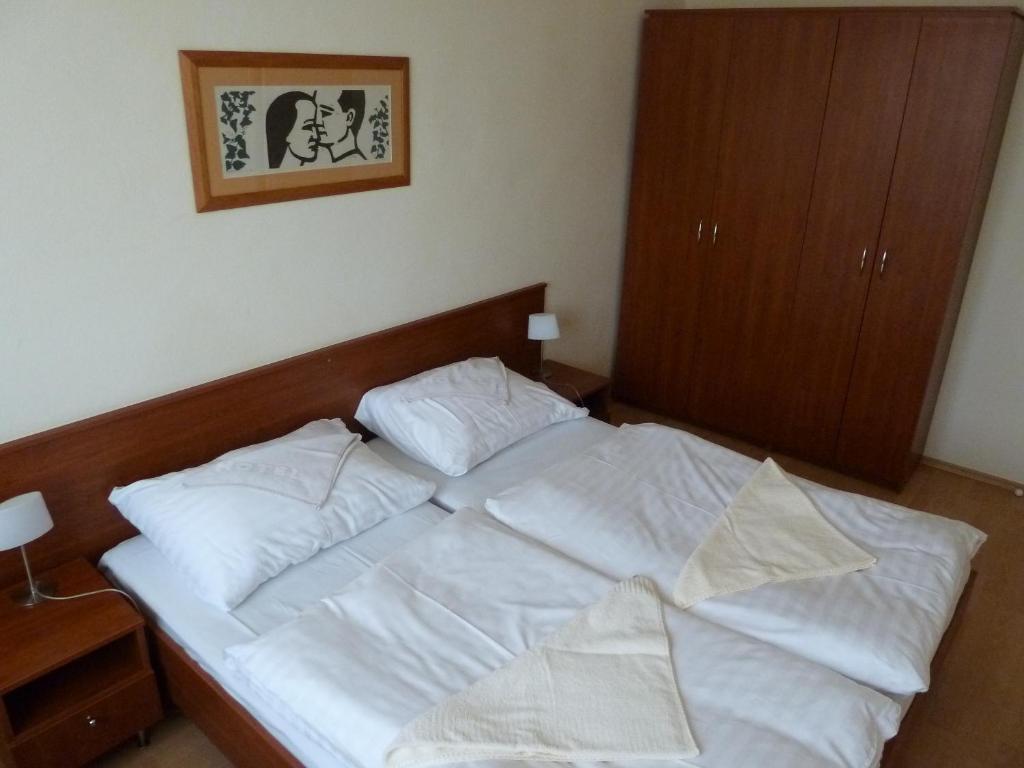 Hotel Jurki Dom Bratislava Extérieur photo